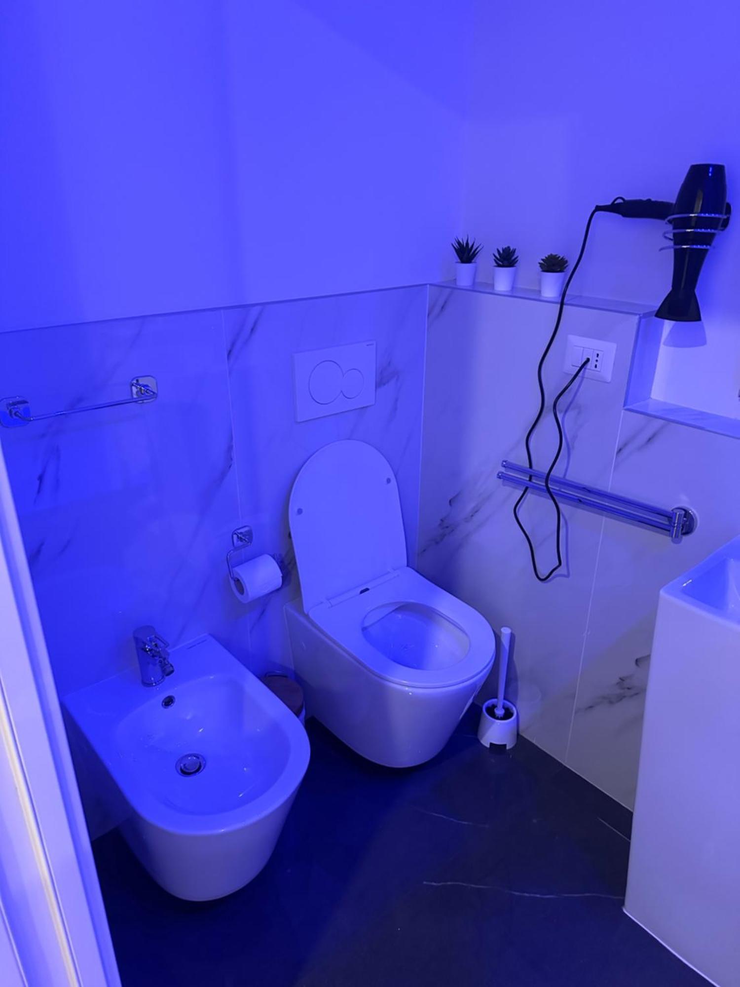 Confortable Room - 5 Милан Экстерьер фото