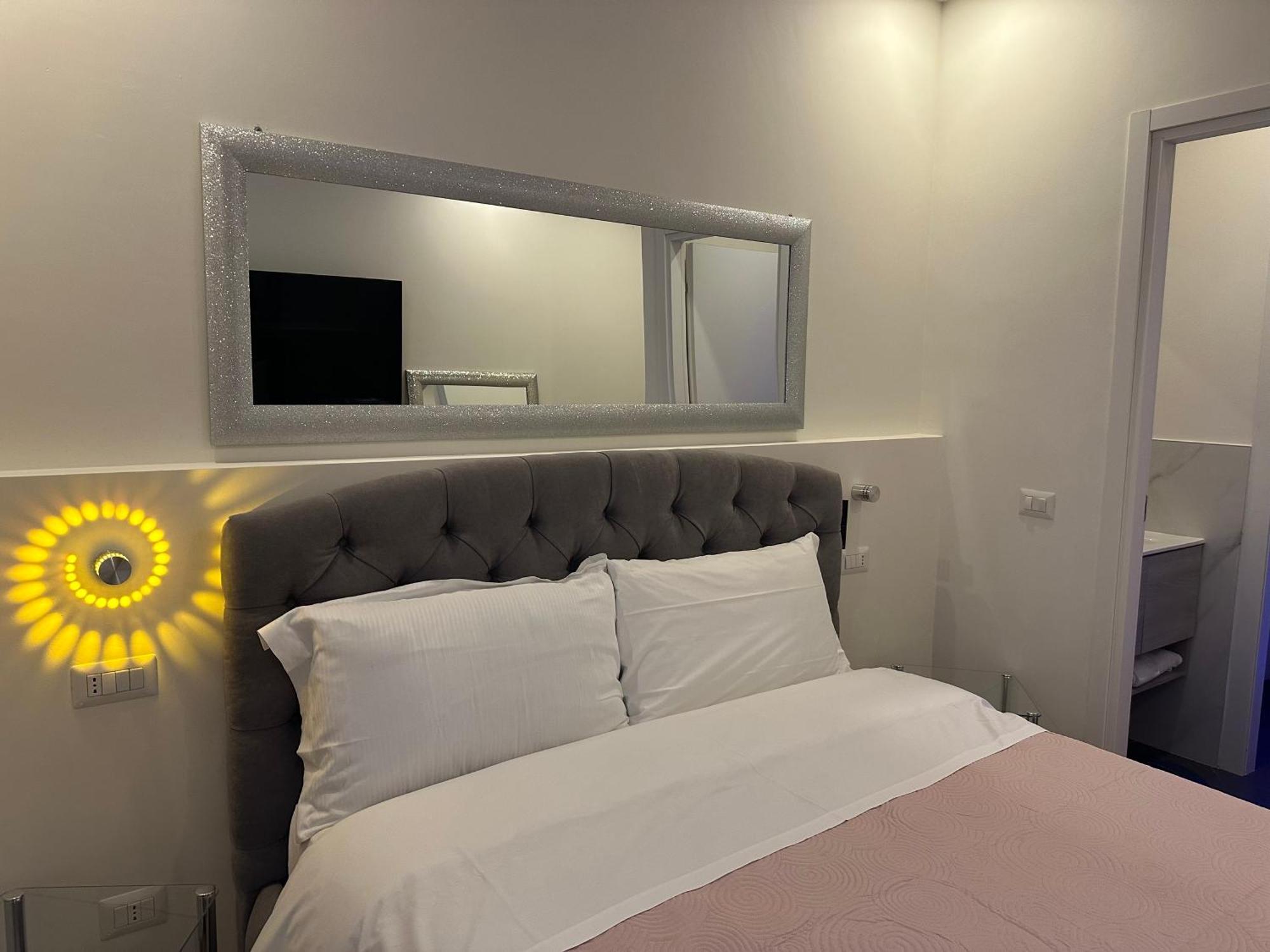 Confortable Room - 5 Милан Экстерьер фото